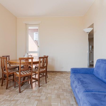 Milano - Roomy Apartment 300 M From M3 Affori Fn! Exterior foto