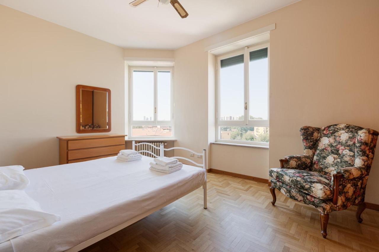 Milano - Roomy Apartment 300 M From M3 Affori Fn! Exterior foto